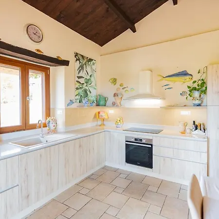 Villa Luxury With Pool And Sea View *
