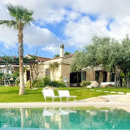 Luxury With Pool And Sea View Villa