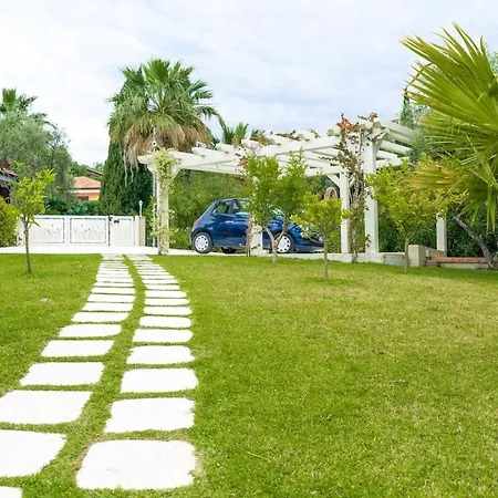 Luxury With Pool And Sea View Villa *